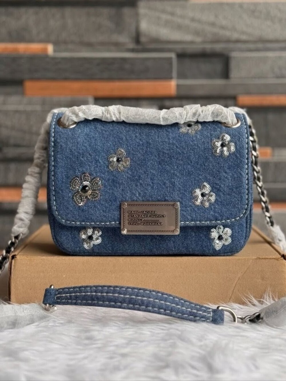 NWT Marc Jacobs Small Daisy Sequin Shoulder Bag Medium Denim Chain Strap